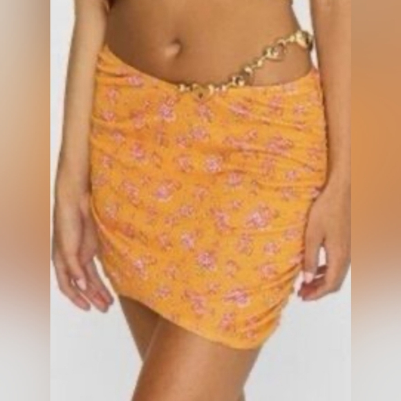❤BEACH BUNNY Swim Saddie Mini Ruched Skirt Sarong Cover Up Orange Floral S - Picture 1 of 6
